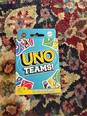 Mattel UNO Teams! Blue and Yellow Card Game